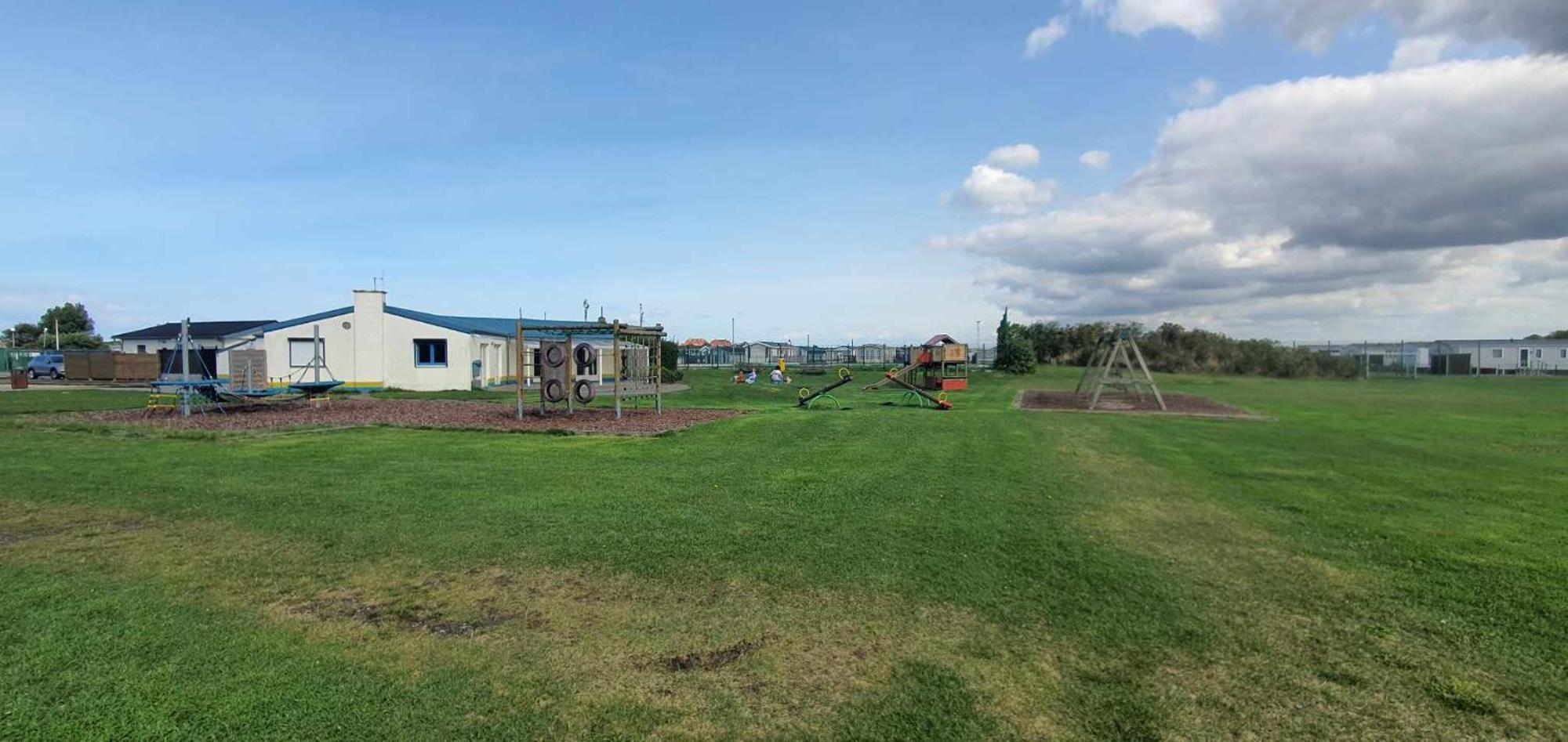 Mobile Home Au Camping New Vennepark Harendijk الغرفة الصورة